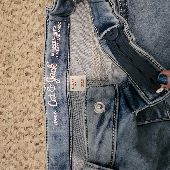 Cat & Jack Ultimate Stretch Bermuda Shorts - Picture 3 of 3